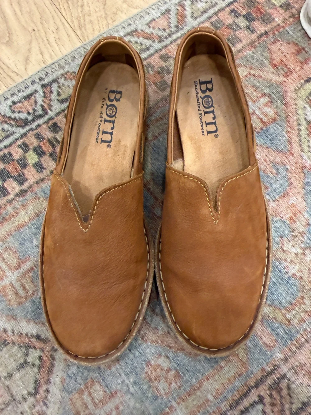 Born Naya slip-on Size 37